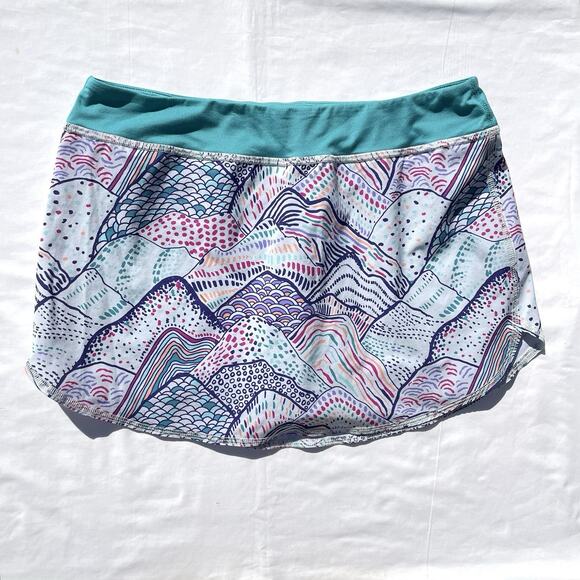Rabbit Dresses & Skirts - Rabbit Empower Skort Running Skirt Womens Small Fairest Jade Mountain Print